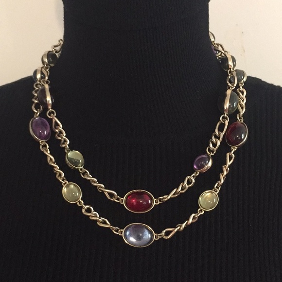 Fashion Jewelry Jewelry - Vintage Jewelry Gold Tone Faux Stones Necklace